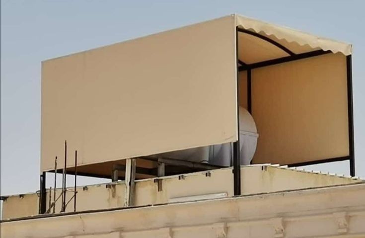 مظلات خزانات المياه