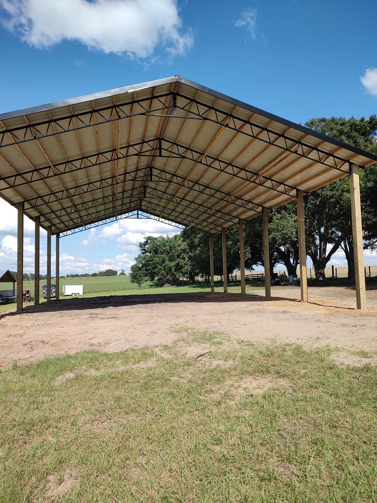 توريد وتنفيذ هناجر ومستودعات بجميع الاحجام مكونه من دور واحد حي القيروان 27 IMG 20250826 WA0081 1