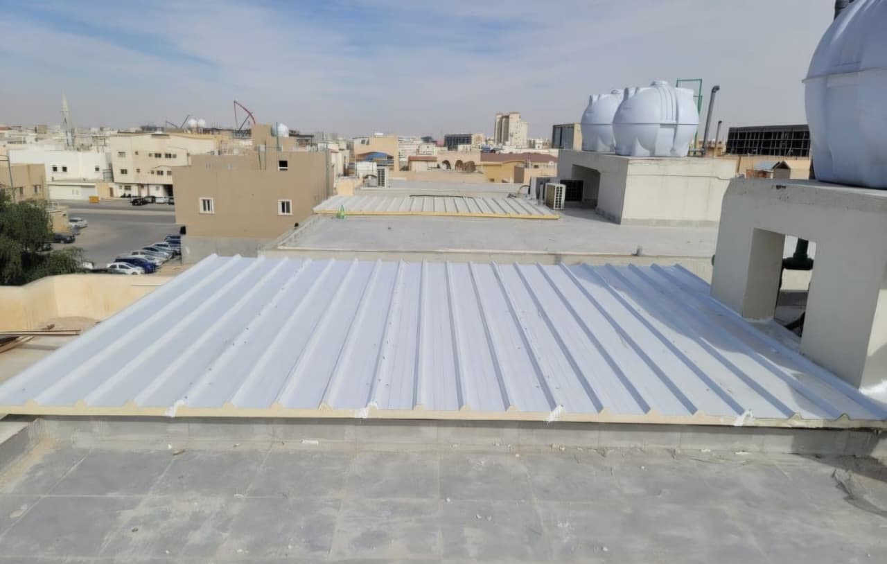 توريد وتركيب ساندوتش بانل 10 IMG 20251201 WA0200